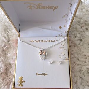 ✨NEW✨ Disney Minnie Mouse Necklace and Earring Set